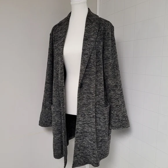 Tribal Jacket - Picture 4 of 6